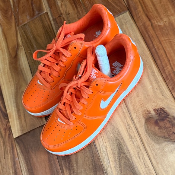 Nike Bright Orange Sneakers with White Details - Picture 4 of 4